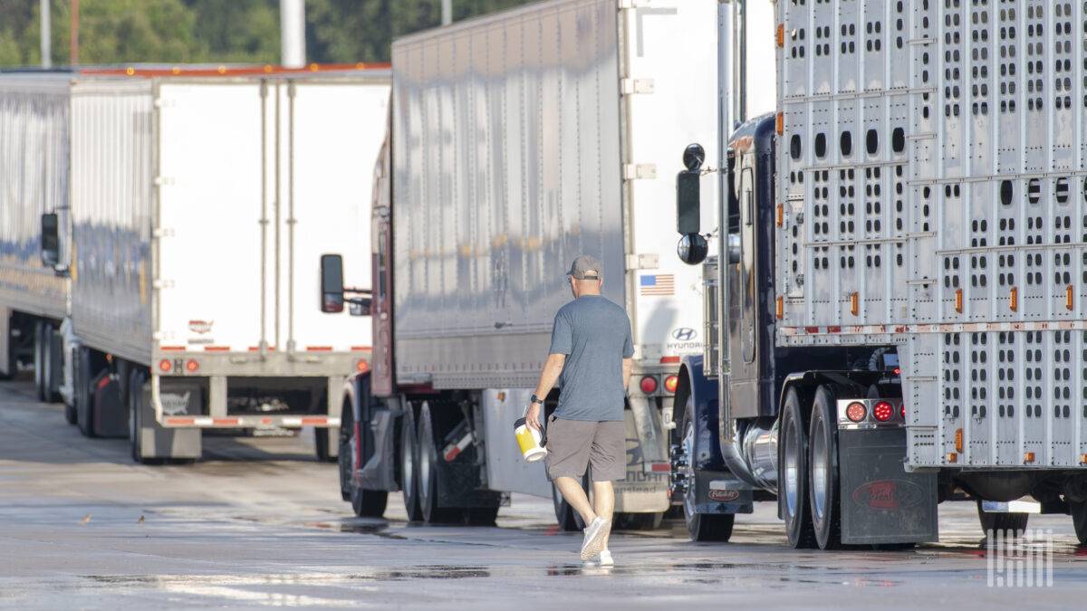 Bipartisan invoice launched to be sure truck drivers additional time pay