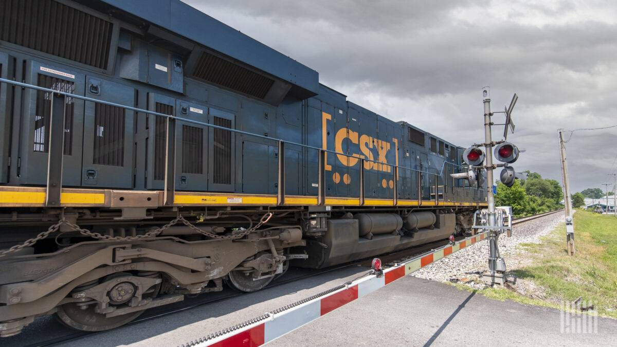 CSX eyes wheel bearing as reason of Kentucky derailment