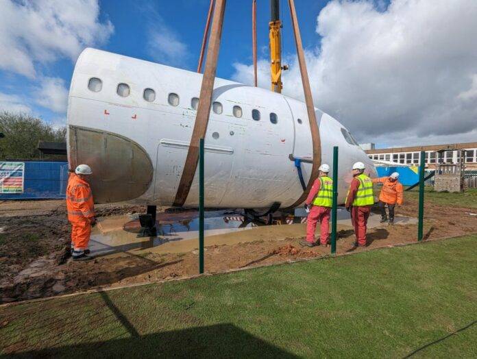 College turns Airbus 319 fuselage into library