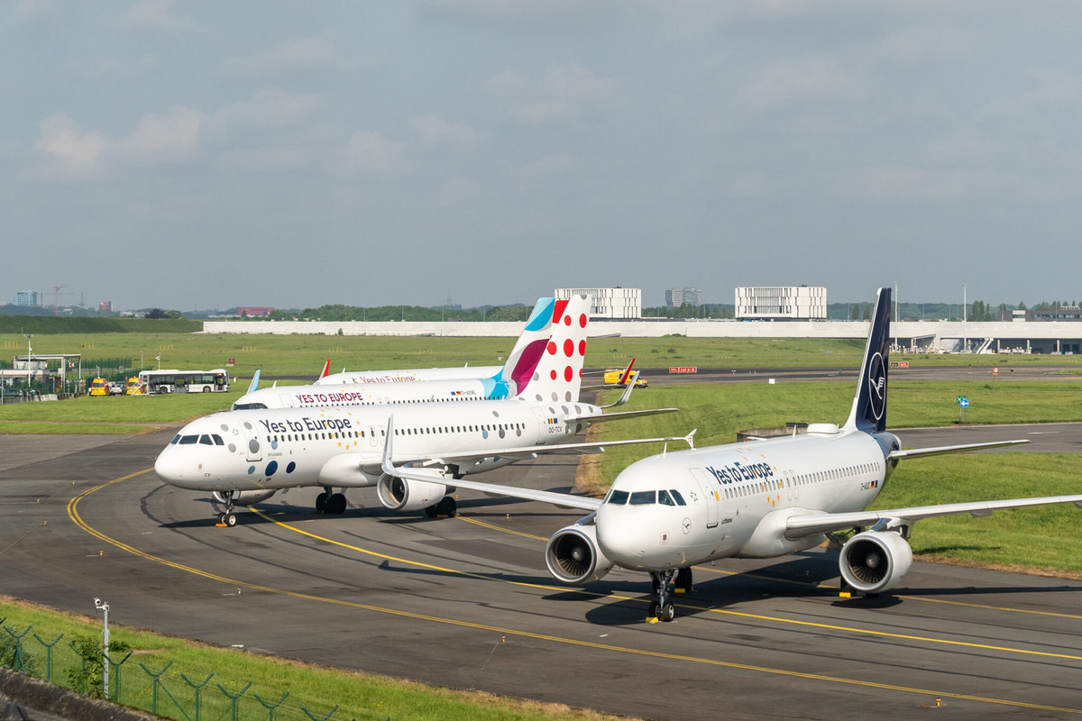 lufthansa-neighborhood-items-four-‘sure-to-europe’-plane-in-brussels-–-air-cargo-week