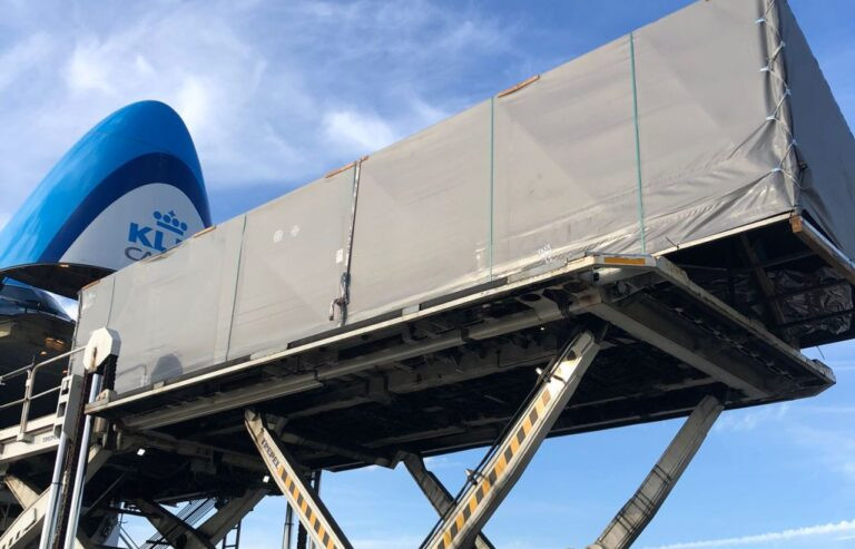 afklmp-transports-outsized-plane-wings-–-air-cargo-week