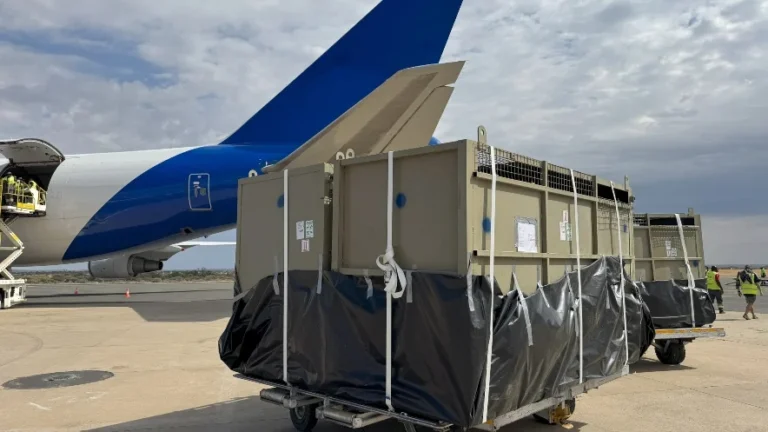 acs-helps-in-excellent-ever-rhino-relocation-conservation-mission-–-air-cargo-week